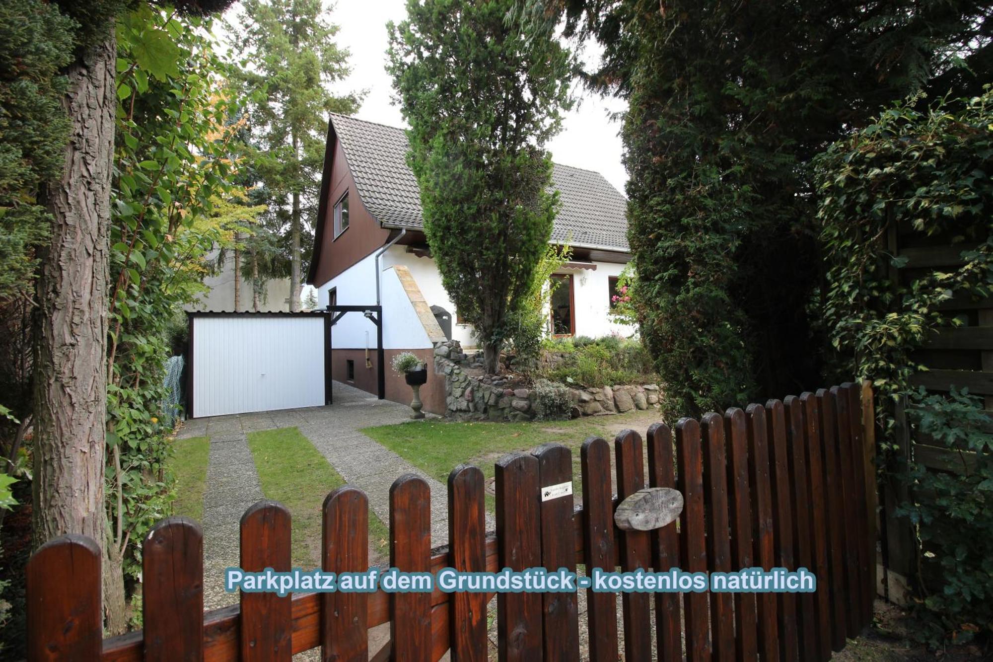 4 Sterne Souterrain Apartment Alt-Mariendorf Берлин Экстерьер фото