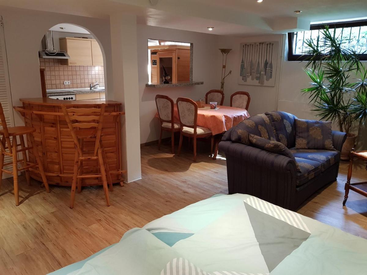 4 Sterne Souterrain Apartment Alt-Mariendorf Берлин Экстерьер фото